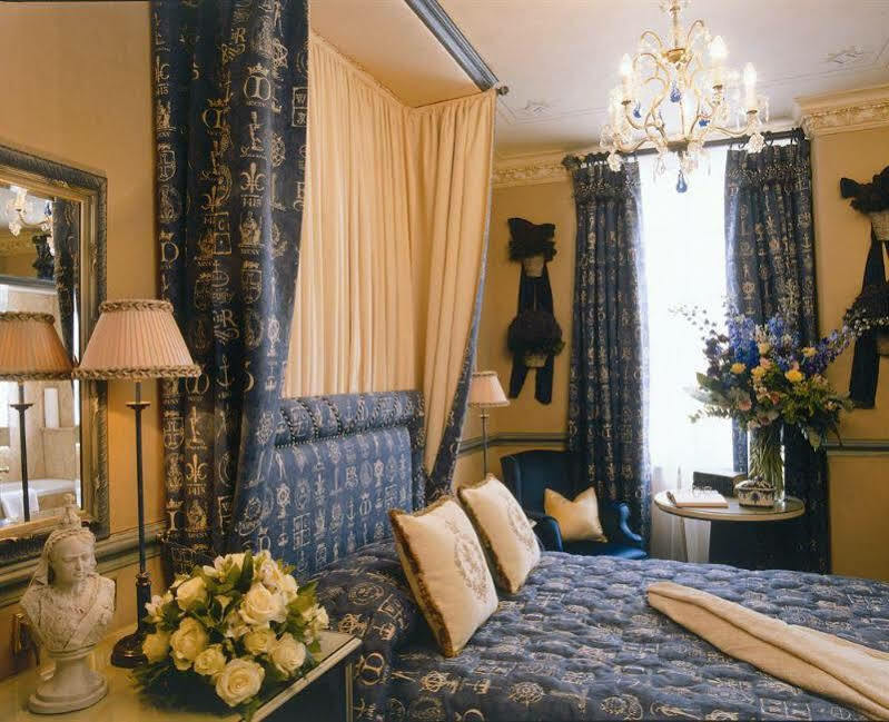 Rubens At The Palace Hotel London